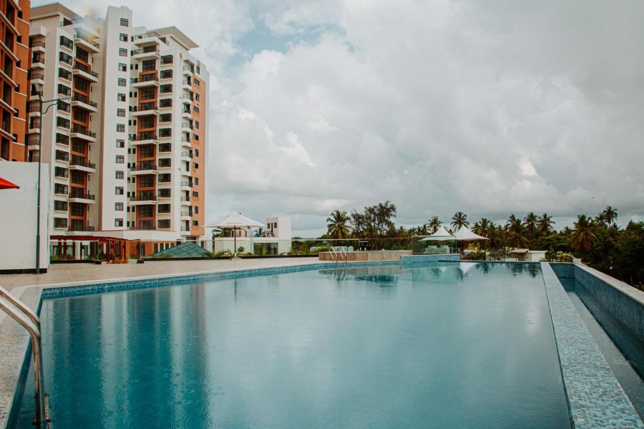 Palm Village Dar es Salaam Buitenkant foto